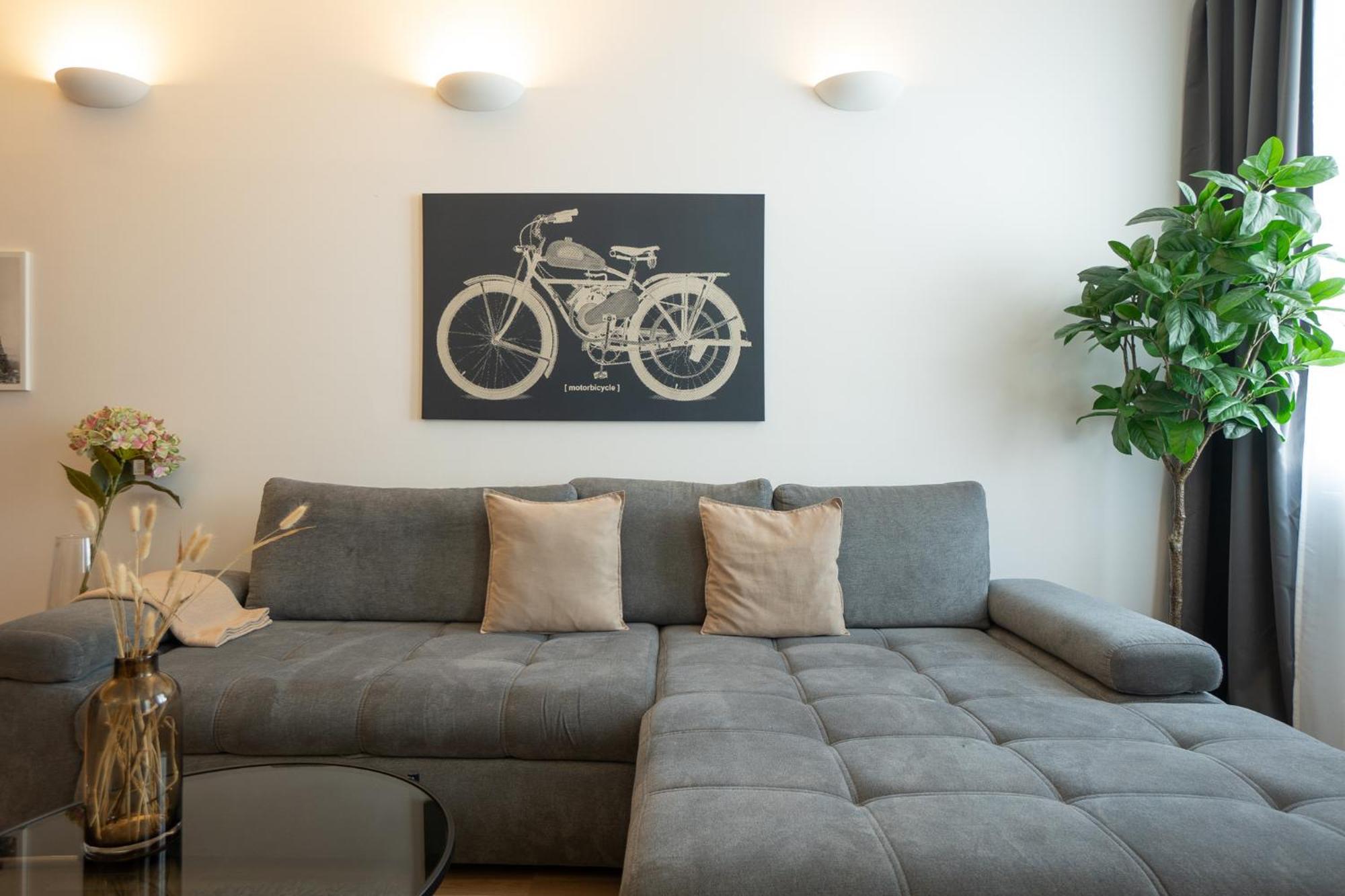 Charming Apartment With Balcony, Close To Stephansdom Cathedral Vienna Exterior photo