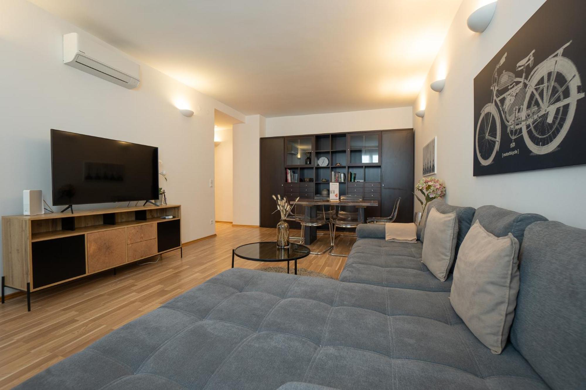 Charming Apartment With Balcony, Close To Stephansdom Cathedral Vienna Exterior photo