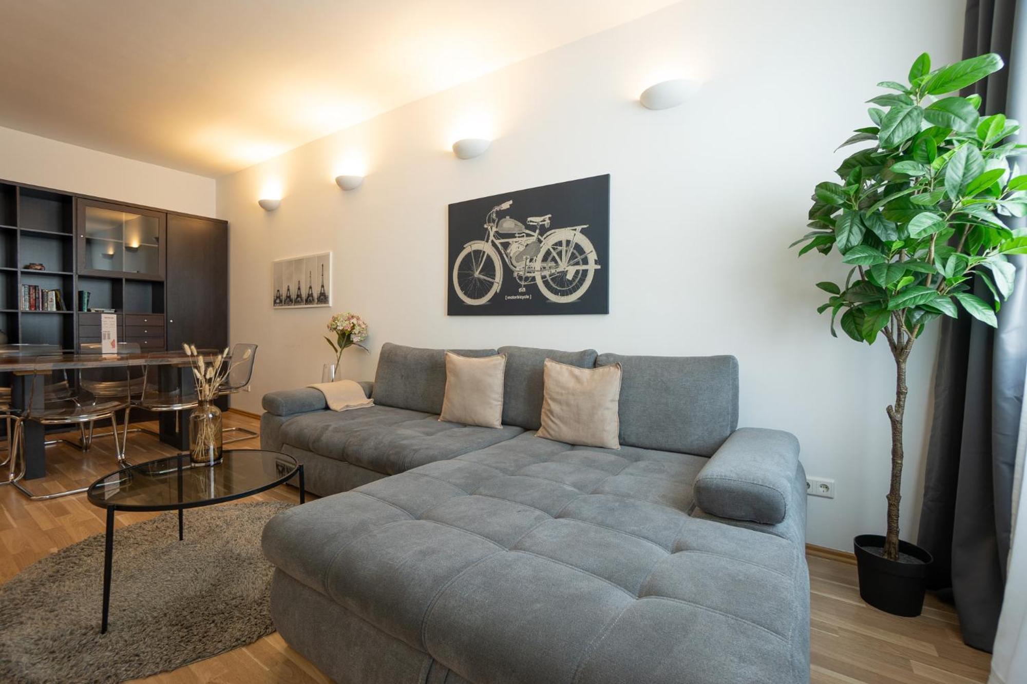 Charming Apartment With Balcony, Close To Stephansdom Cathedral Vienna Exterior photo