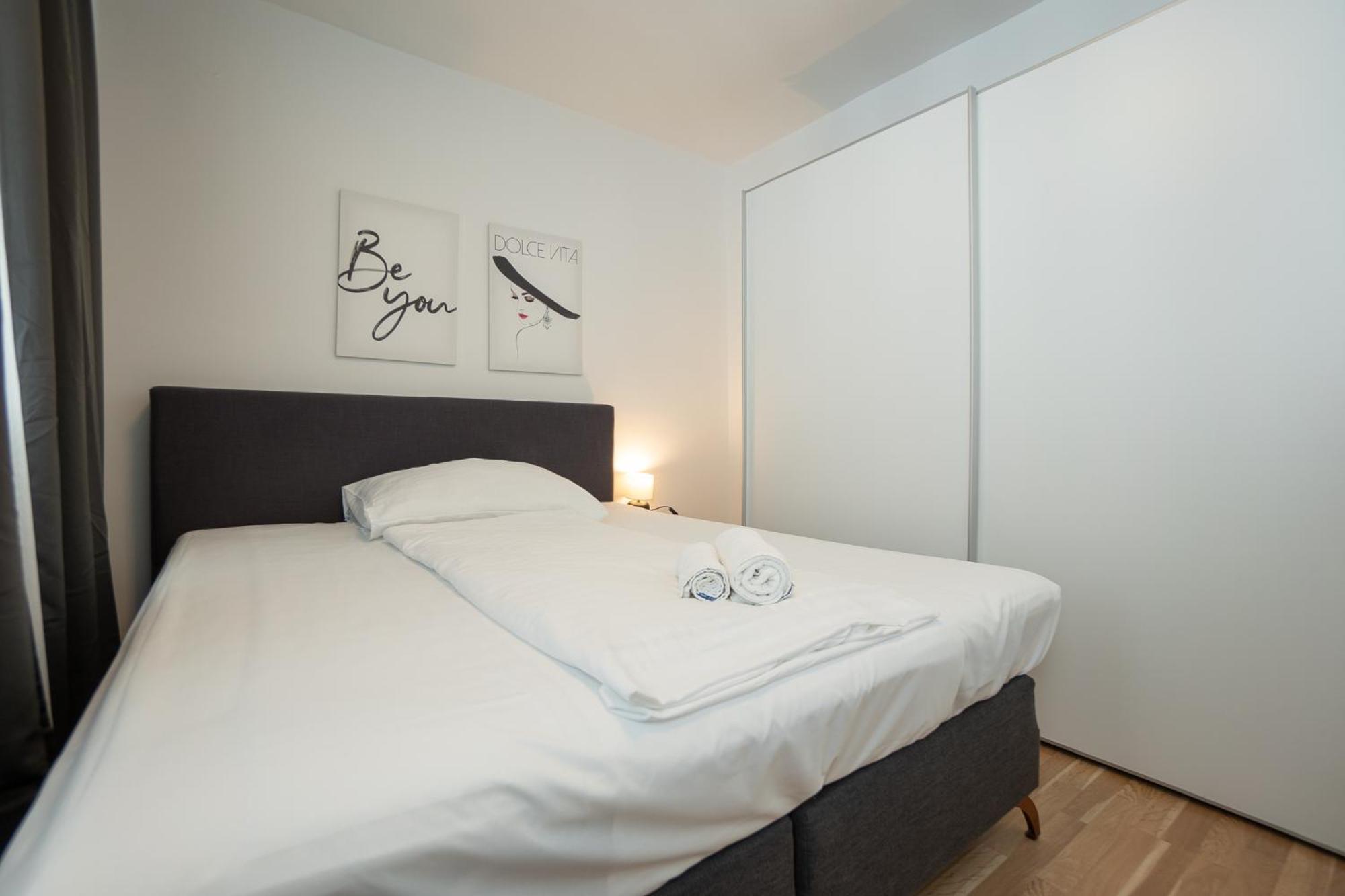 Charming Apartment With Balcony, Close To Stephansdom Cathedral Vienna Exterior photo