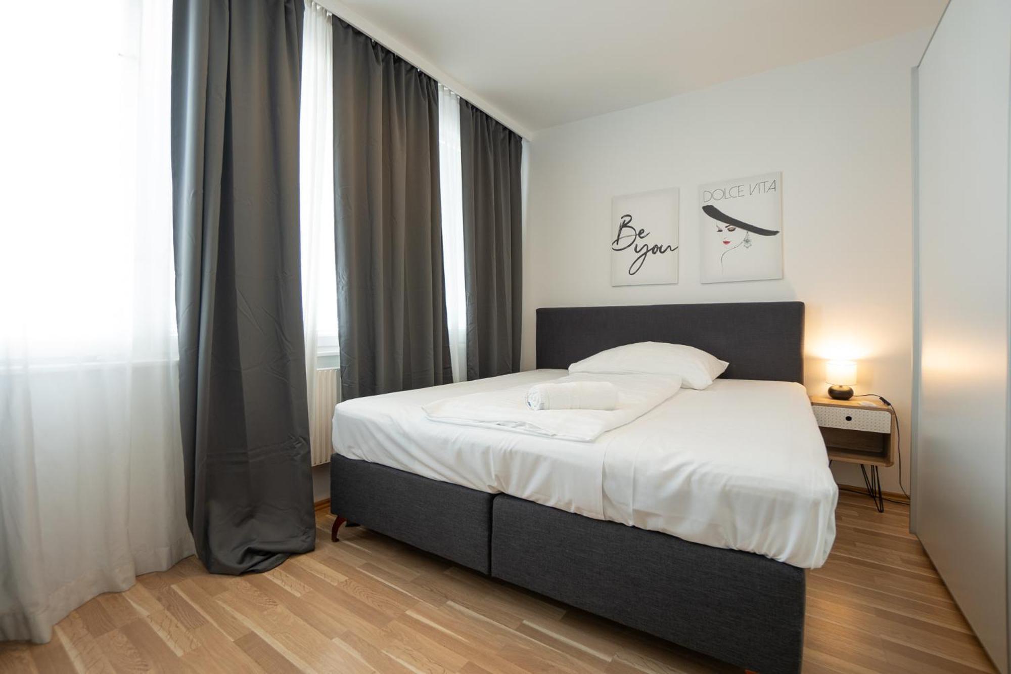 Charming Apartment With Balcony, Close To Stephansdom Cathedral Vienna Exterior photo