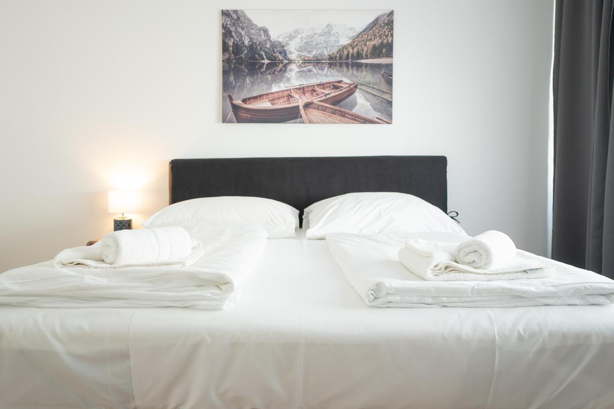 Charming Apartment With Balcony, Close To Stephansdom Cathedral Vienna Exterior photo
