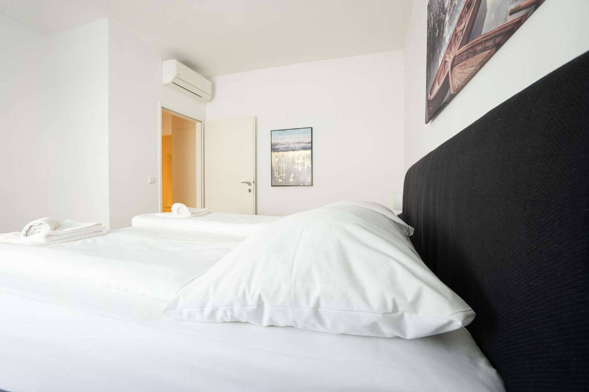 Charming Apartment With Balcony, Close To Stephansdom Cathedral Vienna Exterior photo